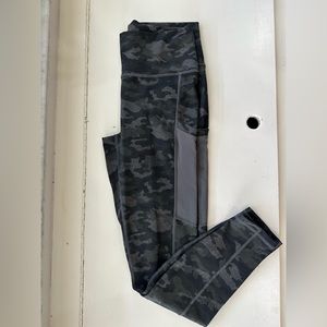 Fabletics camo full length leggings with pockets, medium.